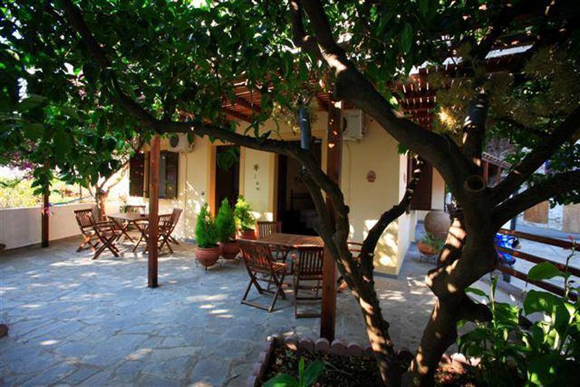 Mirsinia Apartments - Skopelos Loutraki  Exterior photo