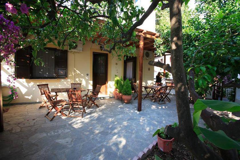 Mirsinia Apartments - Skopelos Loutraki  Exterior photo