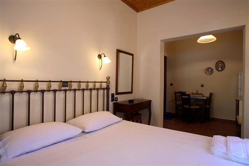 Mirsinia Apartments - Skopelos Loutraki  Exterior photo