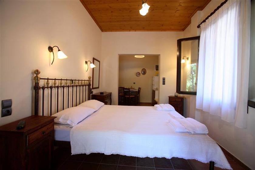 Mirsinia Apartments - Skopelos Loutraki  Exterior photo